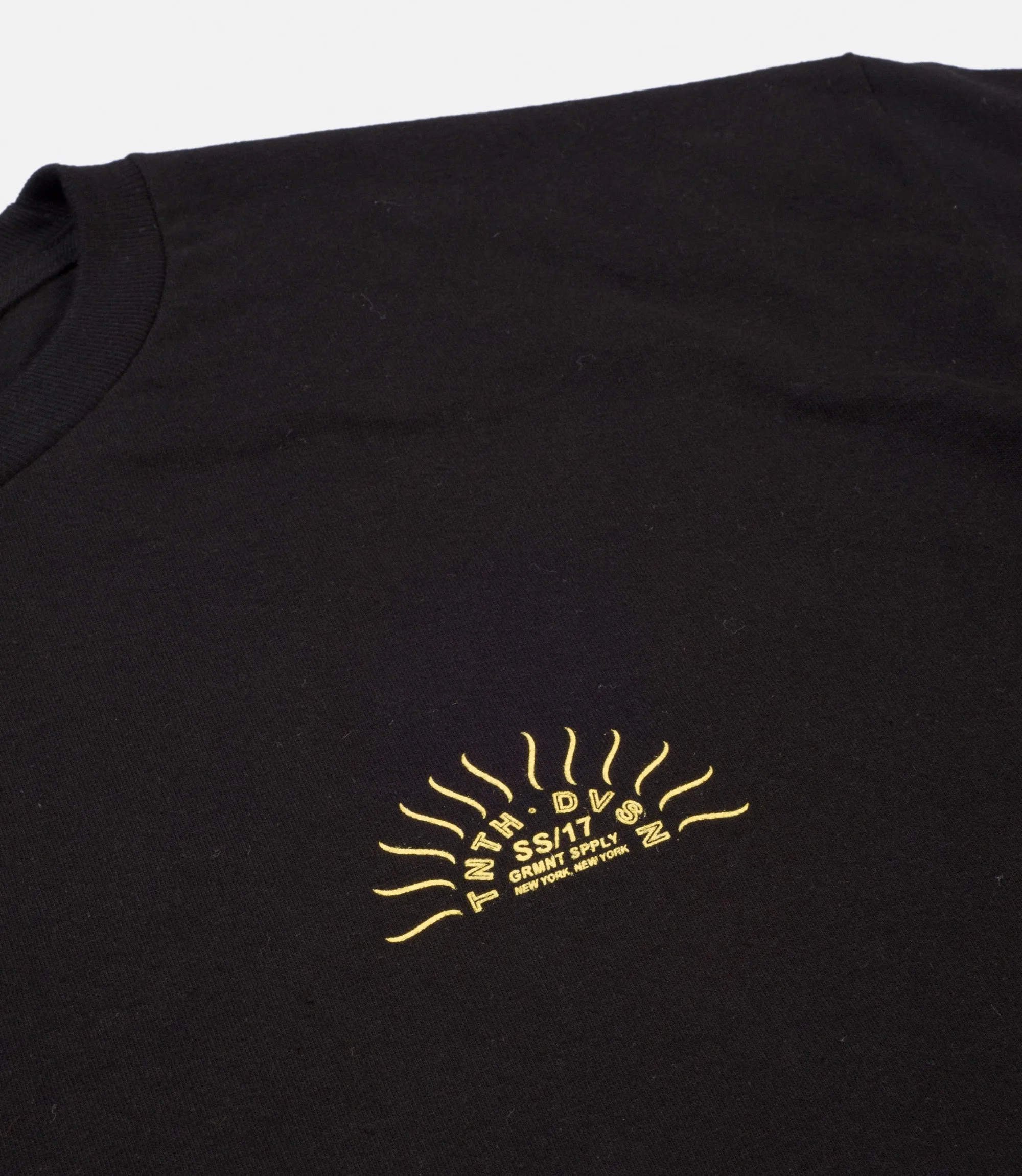 10 Deep Sunrise S/S Tee Black