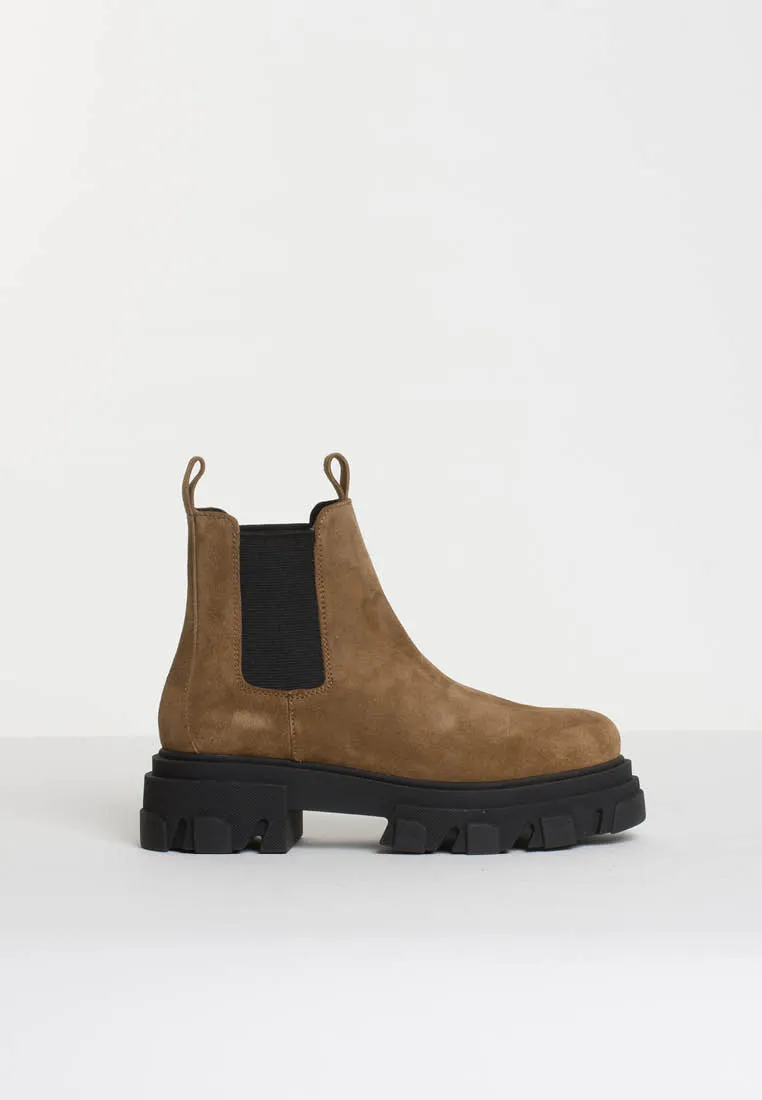 Asta Earth Suede Chelsea Boots