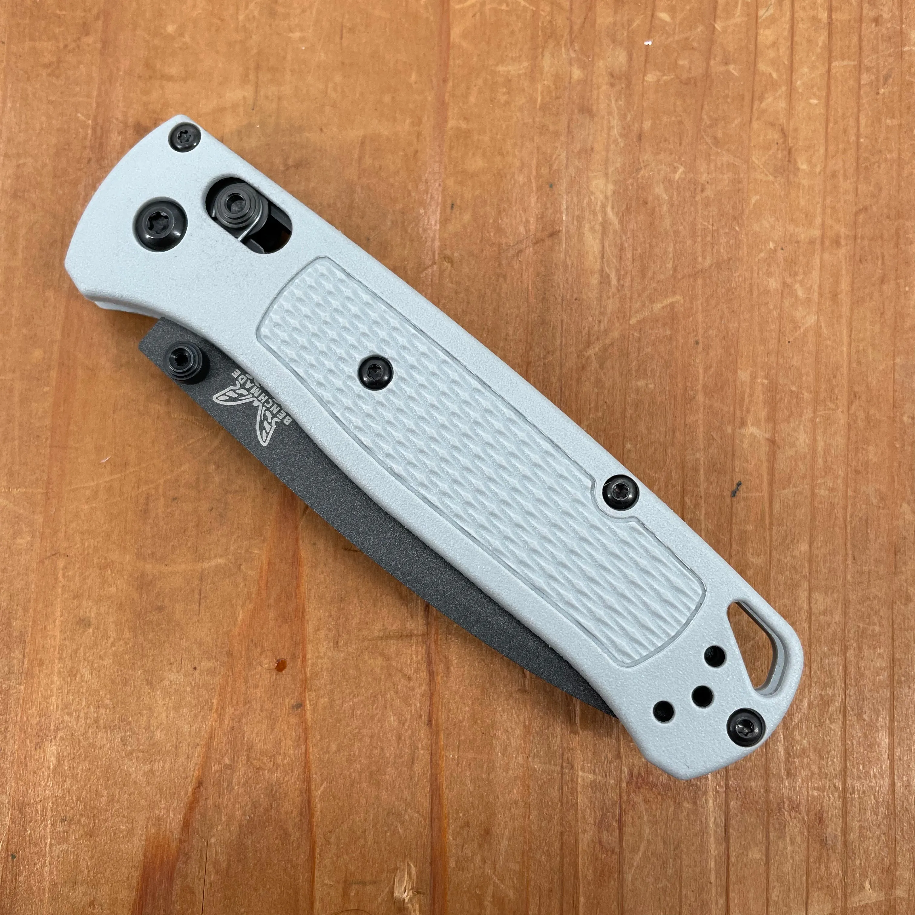 Benchmade 535BK-08 Bugout Drop Point CPM-S30V AXIS Lock Storm Gray Grivory Handle