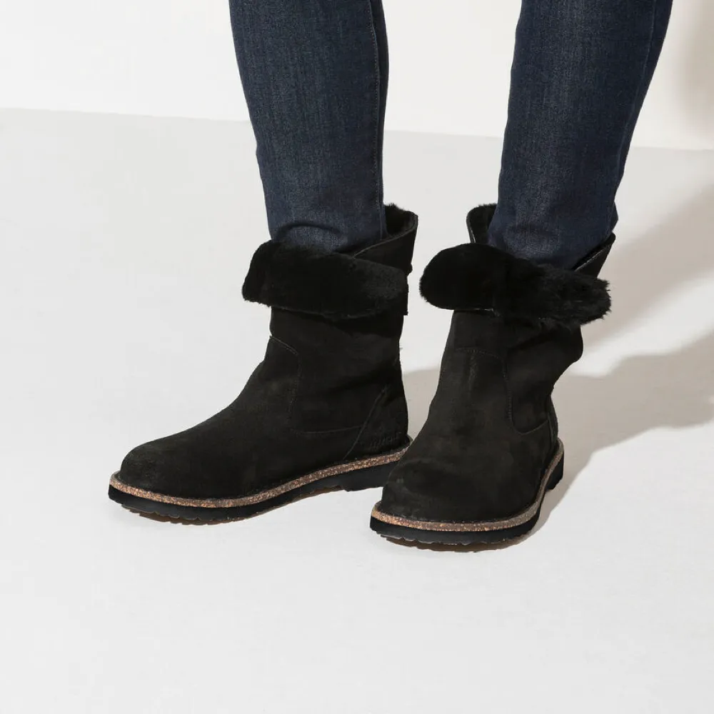 Birkenstock Uppsala Shearling Suede Leather Pull On Boot in Black