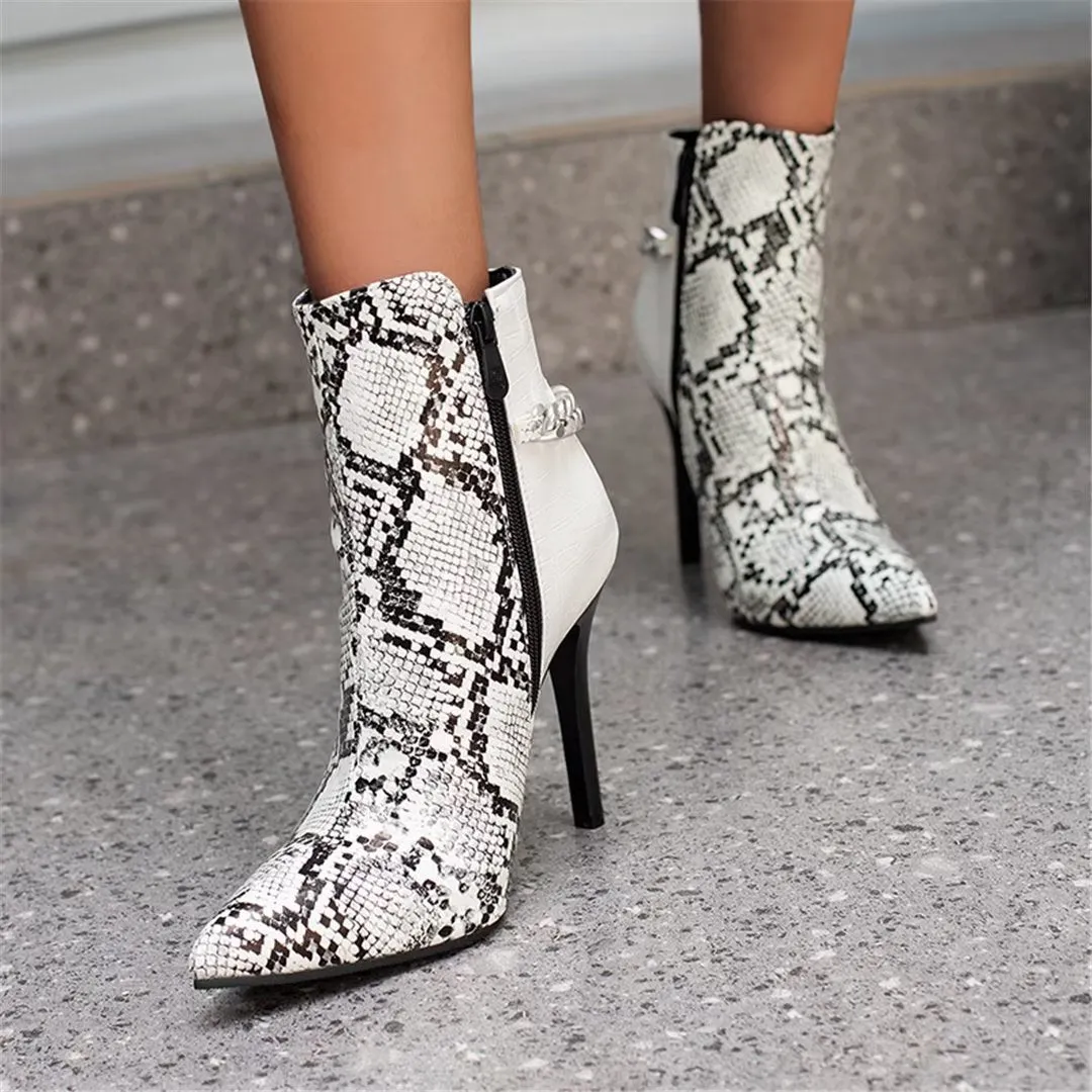 CrocDazzle Pointed Plush Boots