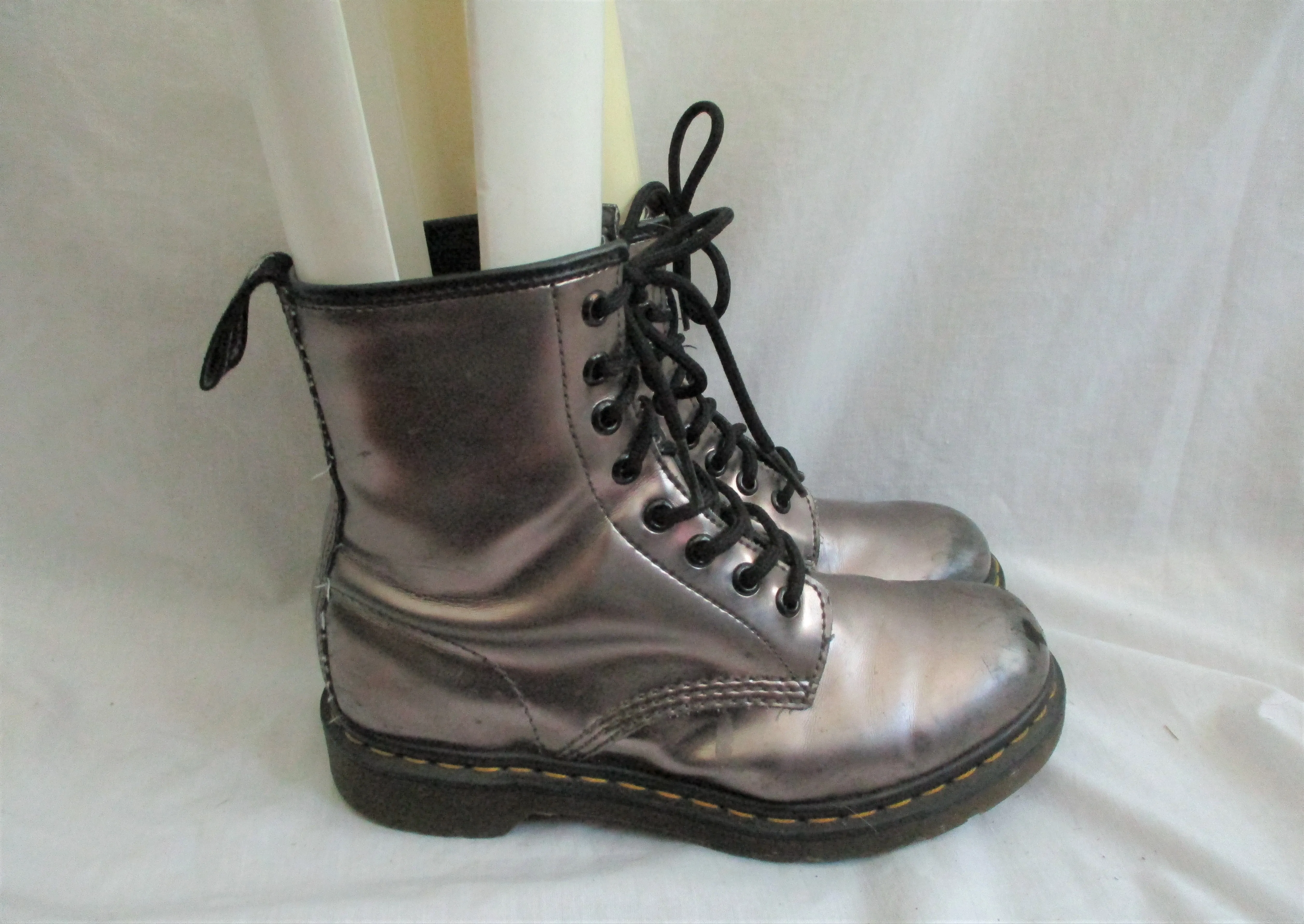 DOC DR. MARTENS Combat BOOT Shoe AIRWAIR METALLIC SILVER 6 / 37