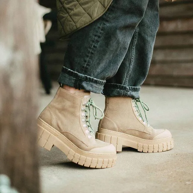 Kross Low Suede Taupe Boots